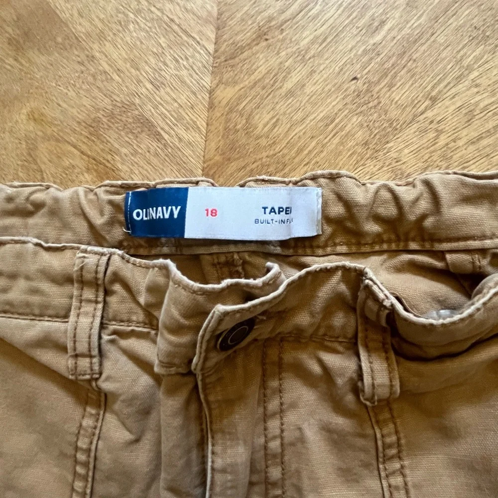 Old Navy Tan Distressed Utility Pants – Kids 18